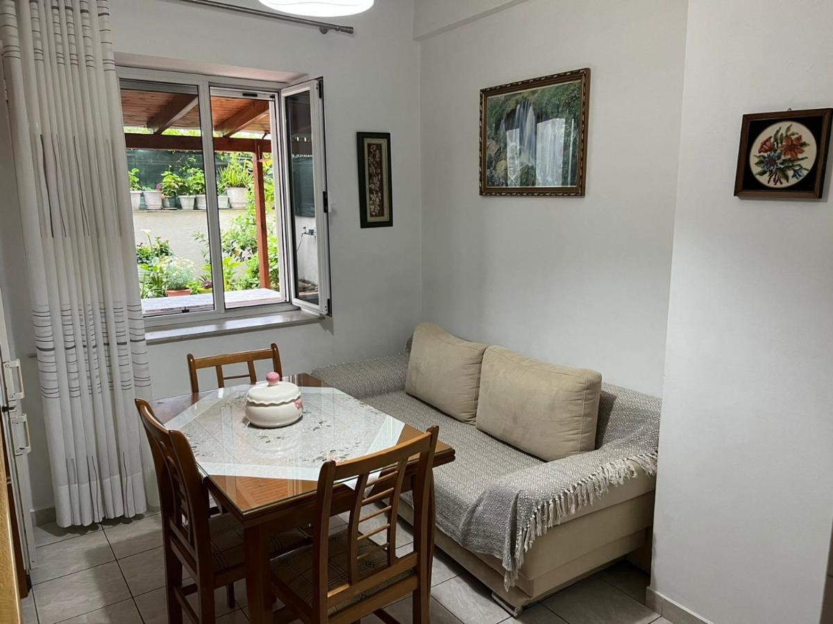 Goni Guest House Sarande Ngoại thất bức ảnh